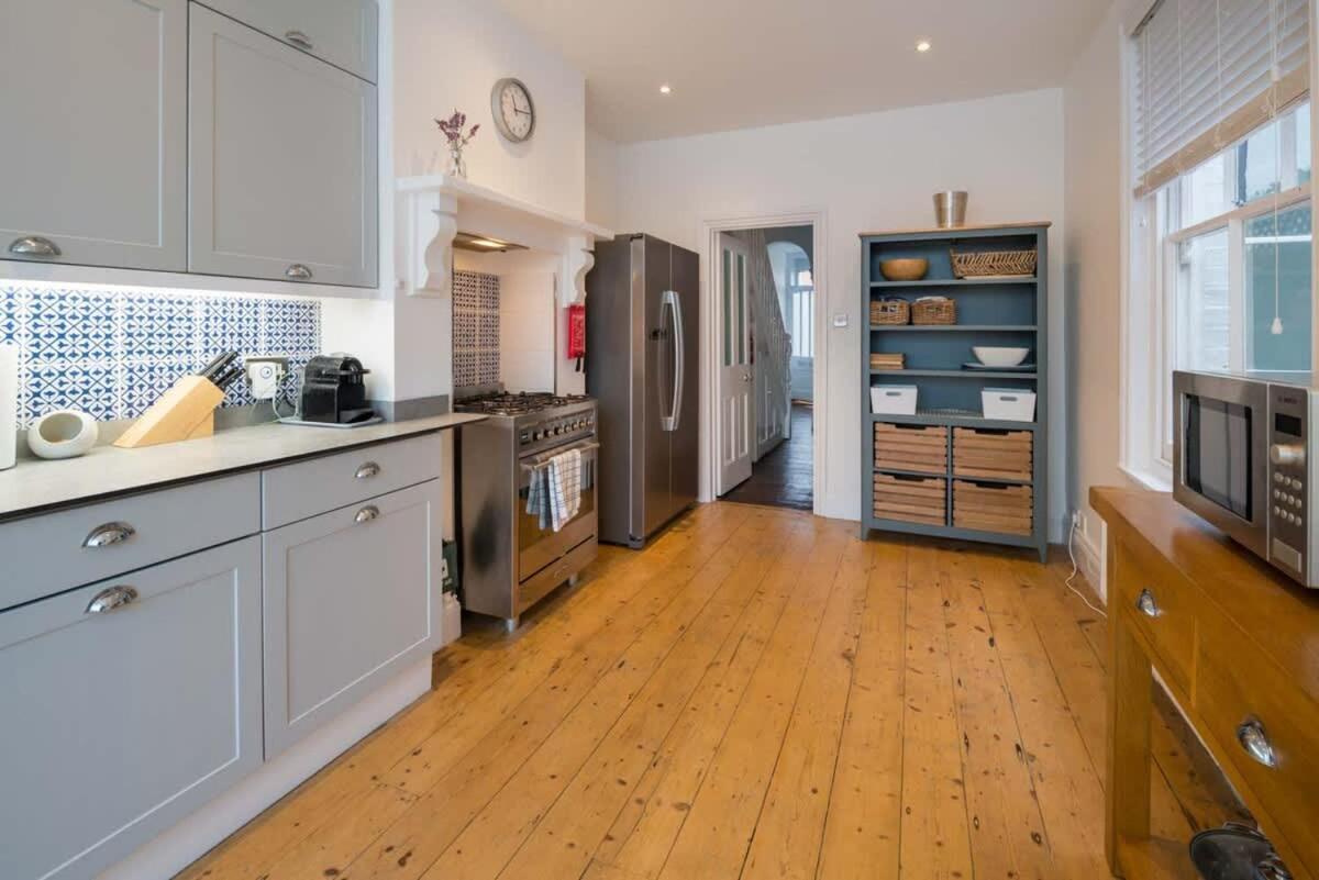 Firefly House Villa Cowes  Eksteriør billede